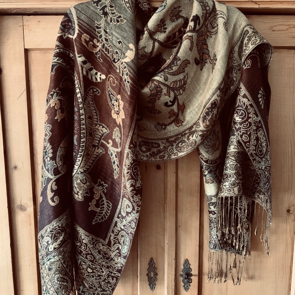 Reversible copper/gold shawl w/ metallic threads.